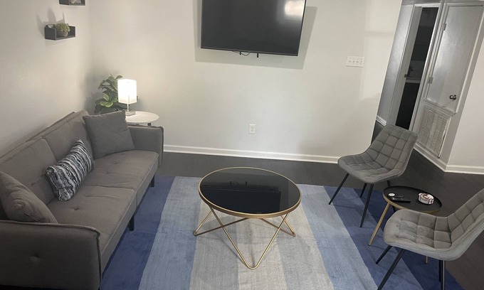 Milan Apartamento | 3x2 Spacious Uptown Cozy Spot