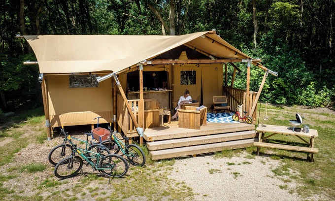 Huizen Alquiler De RV | 4-6-person safari tent in the holiday park Landal Gooise Heide