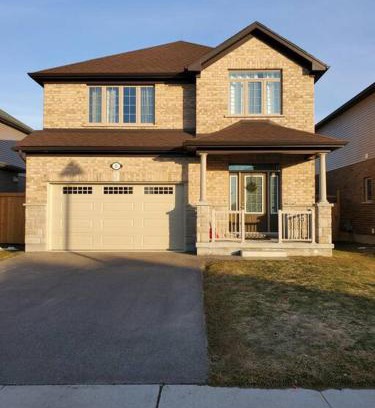 Stratford Casa | 4 BD Family Retreat - Basement not Included
