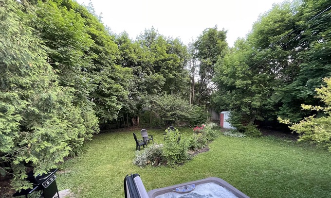 Fort Erie Cabaña | 4 BDR Home☆Hot Tub☆Fire Pit☆BBQ☆Walk To River