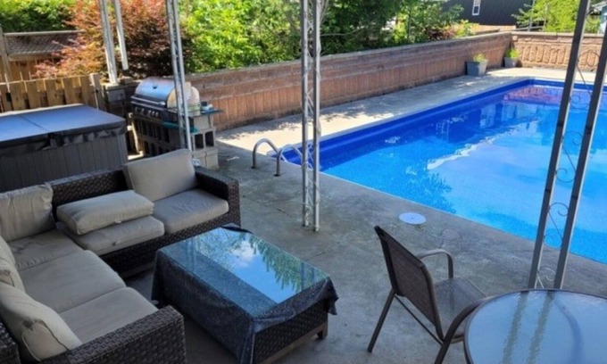 Port Stanley Cabaña | 4+BDR Riverfront Retreat with Private Pool and Yard
