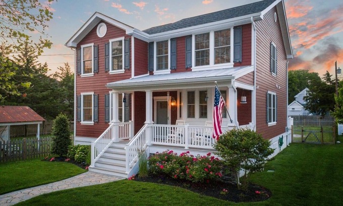 West Cape May Casa | Nueva casa de 4 dormitorios y 3. 5 baños cerca de la playa con piscina climatizada en el suelo