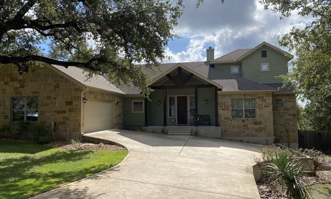 Austin Casa | 4 bed, 3 bath, Austin, Lake Travis, Lakeway