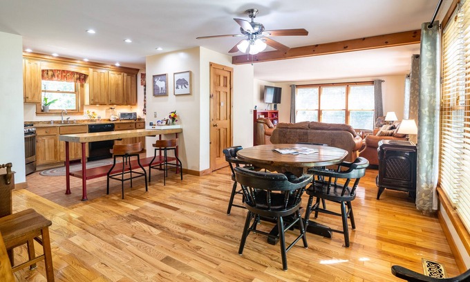 Westmore Casa | 4 bed 3bath Whole House @ Lake Willoughby Vermont