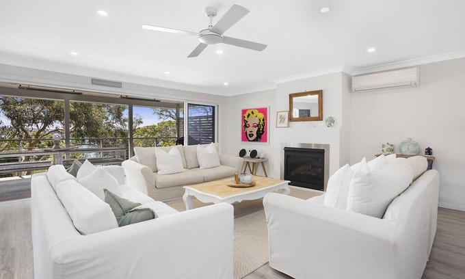 Bundeena Casa | 4 bed beautiful Ocean View Retreat