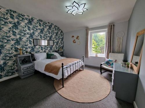 Crawshaw Booth Casa | 4 bed charming, Family-friendly cottage 1694