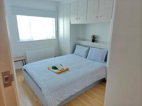 Ongar Apartamento | 4 Bed house 9 adults