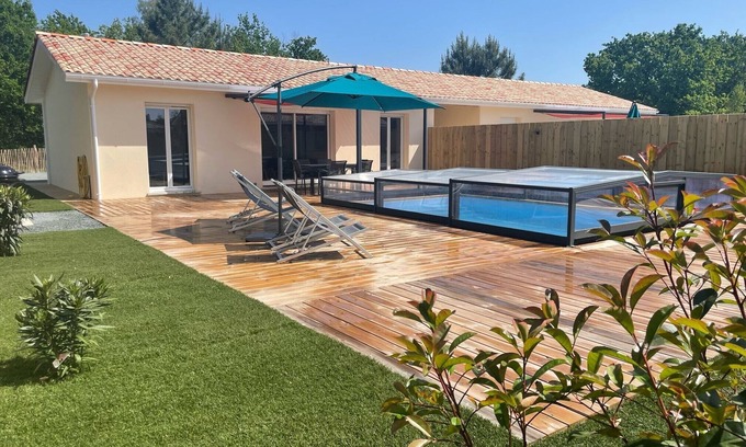 Grayan-Et-L'Hopital Casa | 4-bed house with heated and covered swimming pool ( Maison Océan)