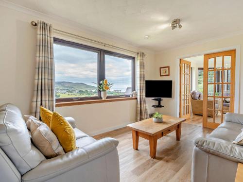 Blackwaterfoot Casa | 4 Bed in Blackwaterfoot 95184