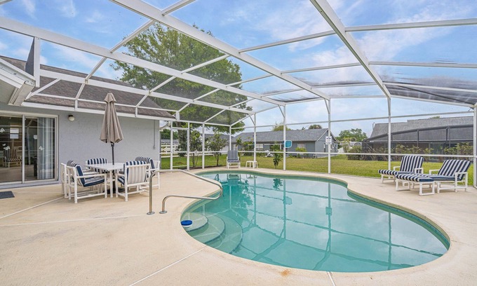 Indian Ridge Casa | 4-Bed luxury Orlando villa w/private pool, games room. WDW 4 miles
