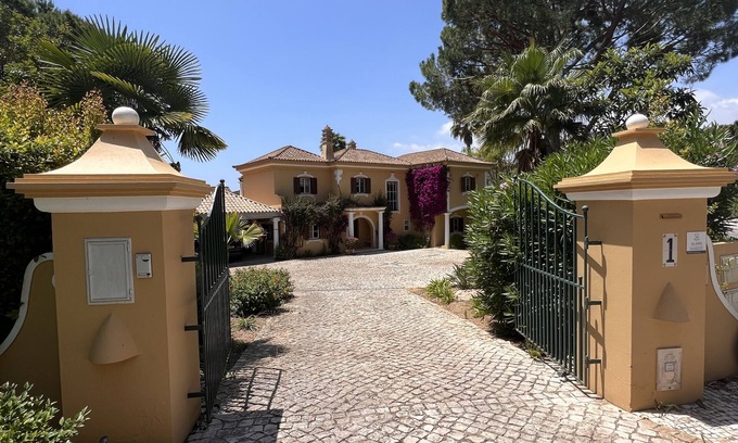 Almancil Villa | Oferta especial del 13 al 27 de julio AHORRE € 1.900 por semana