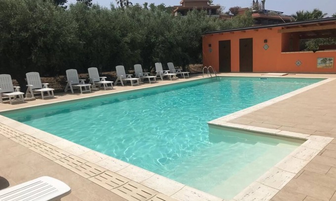 Contrada Pistavecchia 2 Apartamento | 4 habitaciones, 2 baños, cerca del mar, terraza, Wi-Fi, aire acondicionado, pisc