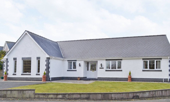 Cross Inn Cabaña | Alojamiento de 4 habitaciones en Cross Inn cerca de New Quay