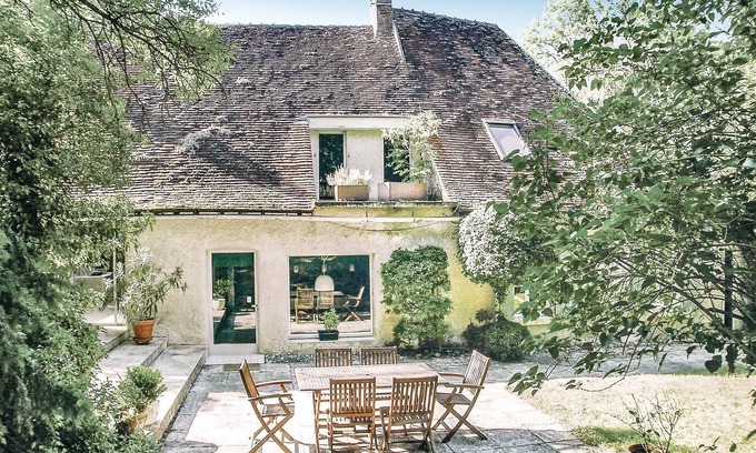 Saint-Georges-sur-Baulche Casa | Alojamiento de 4 habitaciones en St Georges sur Baulche