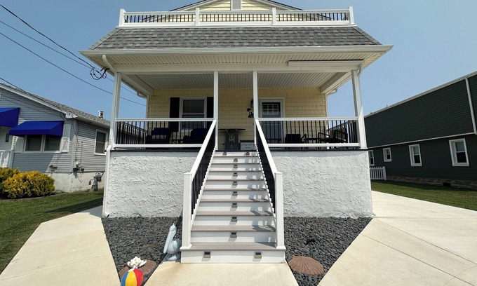 Anglesea Casa | 4 Bedroom 2 Bath luxury home in a quiet area close to the beach