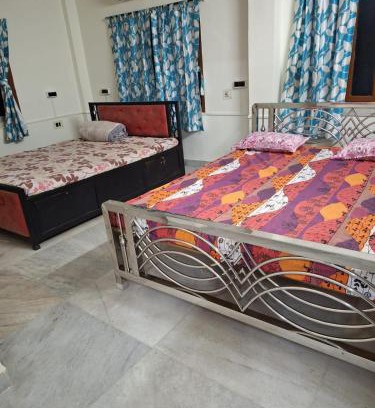 Kolkata Apartamento | 4 Bedroom 3 Bathroom Fully AC Private Flat up to 14 People