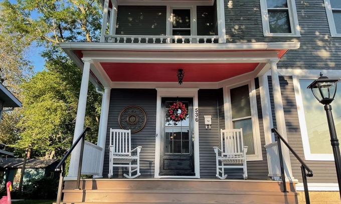 La Salle Casa | 4 Bedroom, 3 Full Bathrooms - 10 Minutes to Starved Rock!