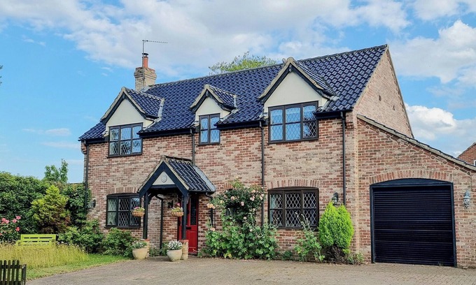 Ludham Cabaña | Alojamiento de 4 habitaciones en Ludham, near Wroxham