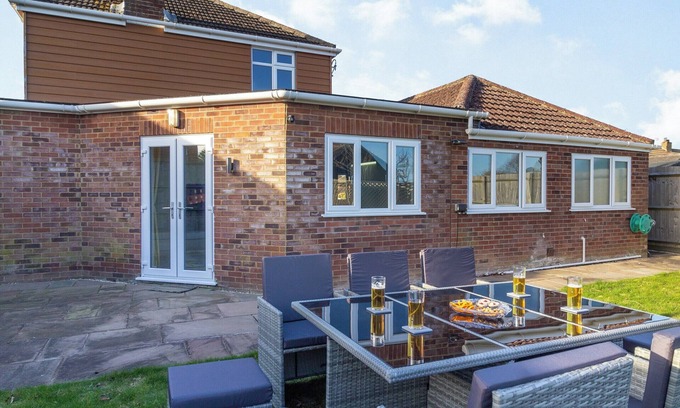 King's Lynn Cabaña | A beautifully furnished luxury property that is the perfect base for exploring the area.