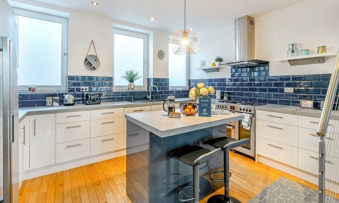 Dunfermline Cabaña | 4 bedroom accommodation in Dunfermline