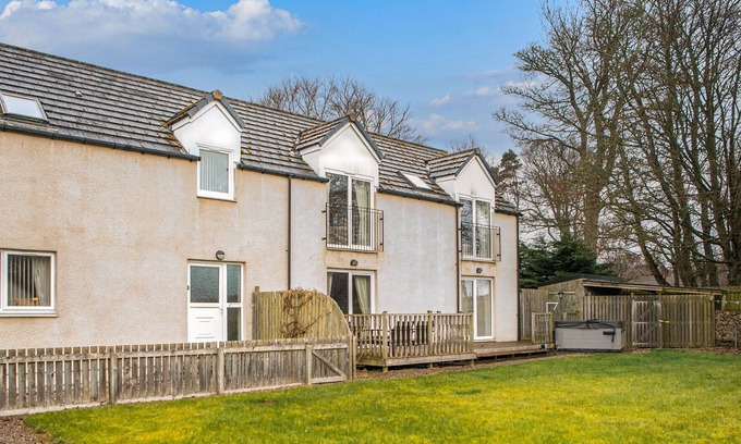 Invergordon Cabaña | 4 bedroom accommodation in Kildary, near Invergordon