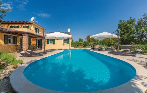 Rezanci Casa | 4 bedroom accommodation in Rezanci