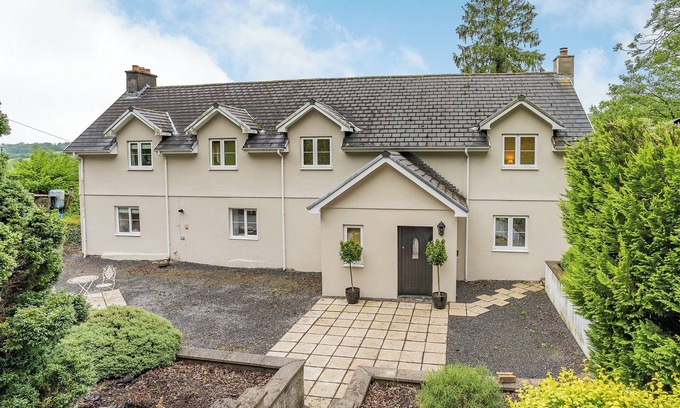 Llandeilo Cabaña | Alojamiento de 4 habitaciones en Llandeilo