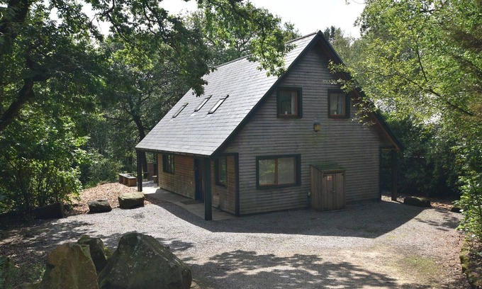 Farley Cabina | 4 bedroom accommodation in Oakamoor