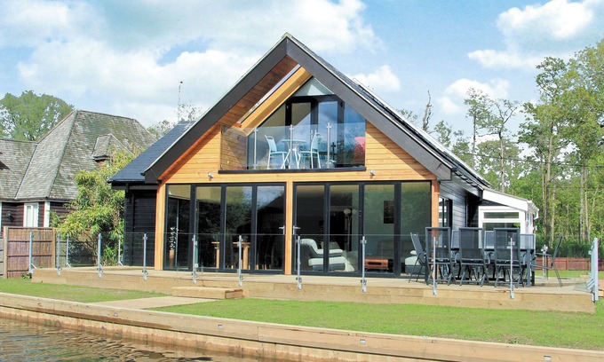 Wroxham Cabaña | Alojamiento de 4 habitaciones en Hoveton, near Wroxham
