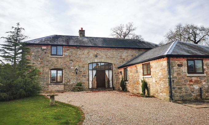Weston Rhyn Cabaña | 4 bedroom accommodation in Weston Rhyn, near Oswestry