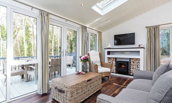 Ryde Chalet De Esquí | Alojamiento de 4 habitaciones en Wootton Bridge, Nr Cowes