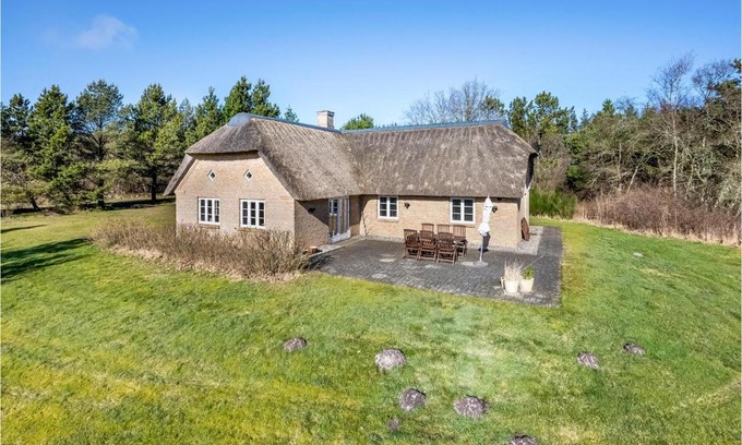 Øby Casa | 4 Bedroom Amazing Home In Ulfborg