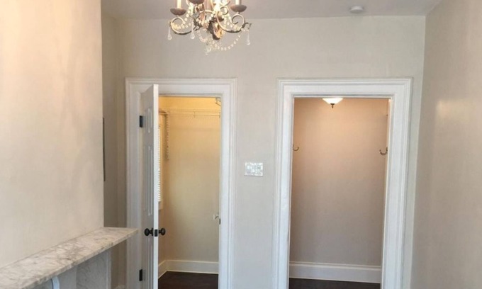 Lower Pacific Heights Apartamento | 4 Bedroom Apartment L-563423 by Houzlet