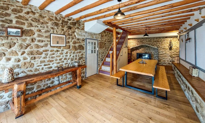 Champoly Casa | Impresionante casa de 4 dormitorios en.