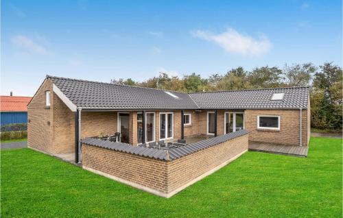 Vinderup Casa | 4 Bedroom Awesome Home In Vinderup