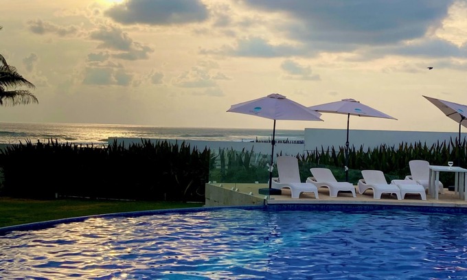 Puente del Mar Apartamento | Depto de 4 Recamaras y Club de Playa en Acapulco Diamante