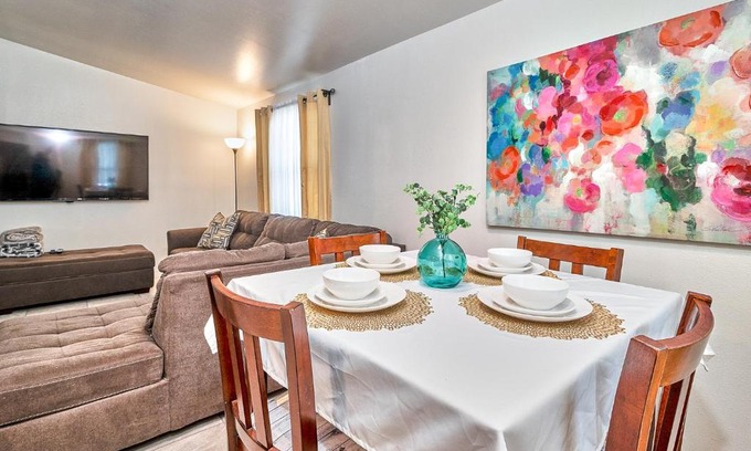 East Tampa Casa | 4-Bedroom Comfort Ybor City, Close to Everything