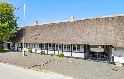 Samsø Casa | 4 Bedroom Cozy Home In Samsø