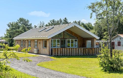 Skjern Casa | 4 Bedroom Cozy Home In Skjern