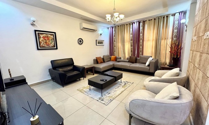 Utako Casa | 4 BEDROOM DUPLEX WITH POOL, GYM, WIFI, 24 Hrs LIT IN A SECURED ESTATE UtakoAbuja