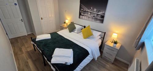 Warwick Apartamento | 4 Bedroom Flat - Sleeps 5 - Free Parking & Wifi - Warwickshire