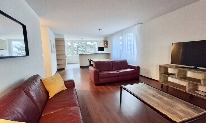 Zug Apartamento | 4-Bedroom Getaway in Zug with Spacious Living