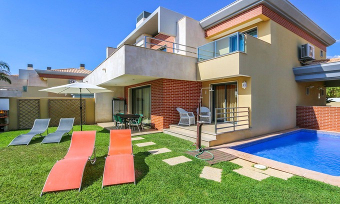 Mosqueira Villa | 4 dormitorios, villa de vacaciones con piscina, campo de golf en Albufeira