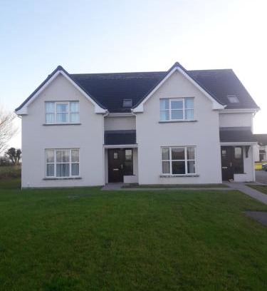 Youghal Casa | 4 bedroom home by the sea