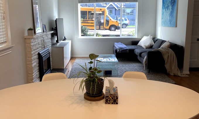 Lower Lonsdale Casa | 4 Bedroom home in the heart of Lonsdale