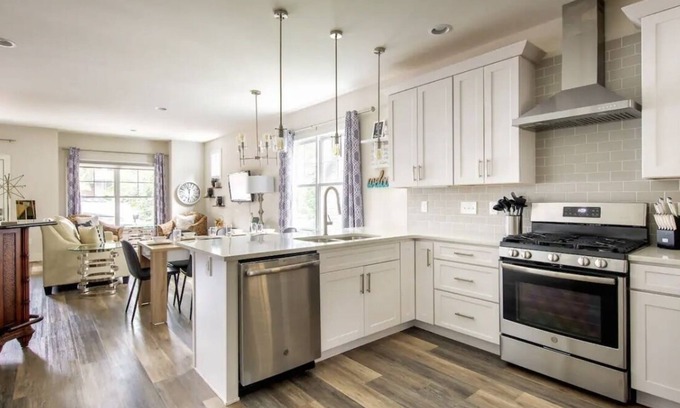 East Hill Casa | 4 Bedroom Home In East Nashville