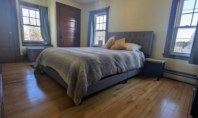 Somersworth Casa | 4-bedroom home near Berwick/Portsmouth (beaches, shopping, trails and more)!