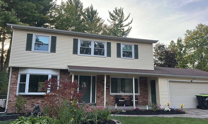 Midland Casa | 4-bedroom house close to all midland has to offer can sleep up to 11 guests.