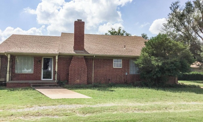Grady County Casa | 4-bedroom house close to Chickasha.