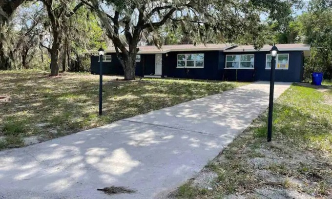 Sebring Casa | 4-bedroom house in fantastic Sebring with AC